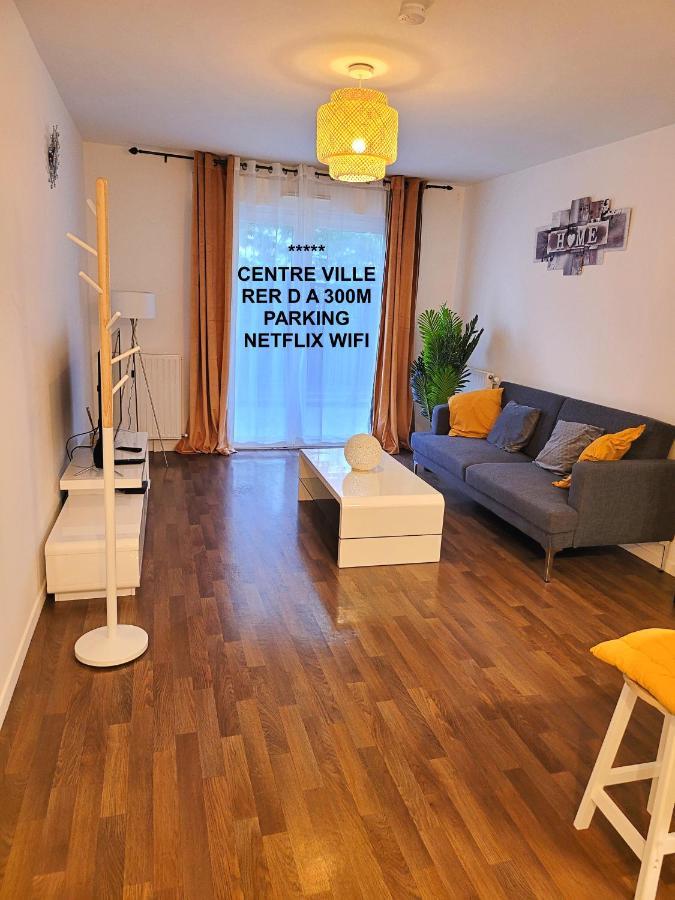III Appart 2 Pieces, Neuf 200 M De Gare Parking Netflix Evry Courcouronnes Zewnętrze zdjęcie